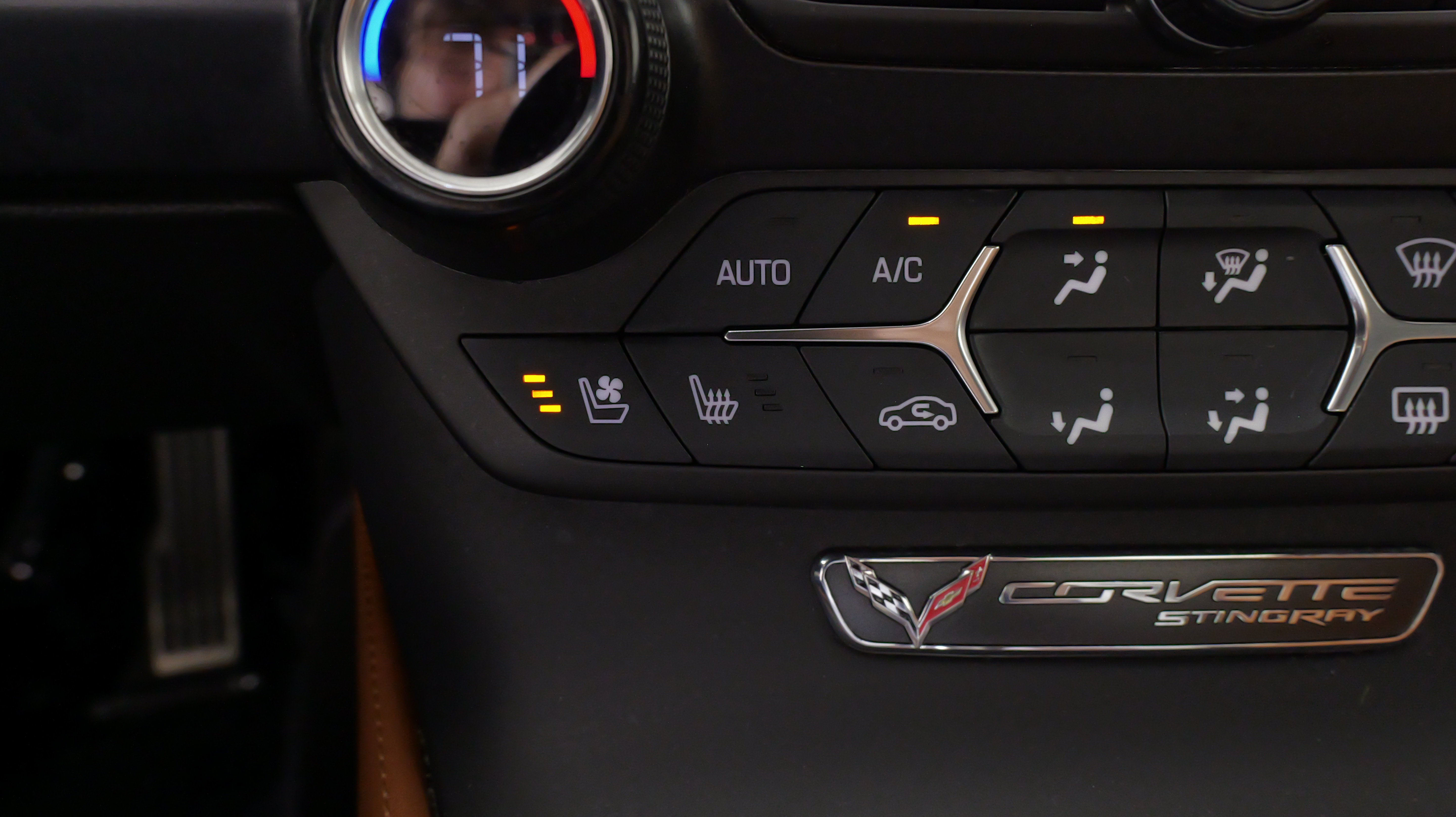 Used 2015 Chevrolet Corvette Stingray Convertible w/ 2LT Preferred Equipment Group RWD image 48