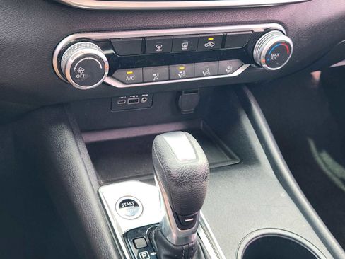 Used 2019 Nissan Altima 2.5 S FWD image 19