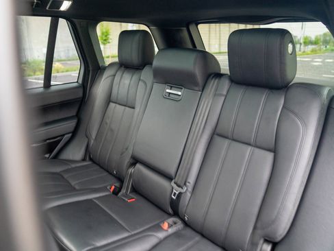 Used 2017 Land Rover Range Rover HSE AWD/4WD image 24