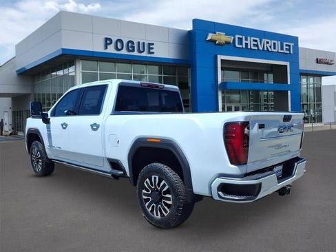 New 2026 GMC Sierra 2500 Denali Ultimate AWD/4WD image 3