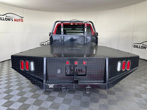 Used 2018 RAM 3500 Tradesman w/ Chrome Appearance Group RWD image 5