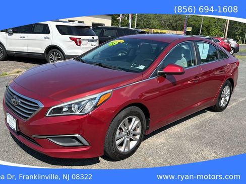 Used 2016 Hyundai Sonata SE FWD image 1