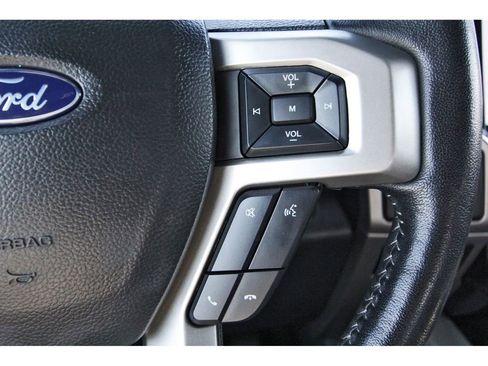 Certified 2022 Ford F350 Lariat w/ Black Appearance Package AWD/4WD image 19