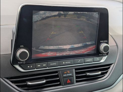 Used 2022 Nissan Altima 2.5 SV image 12