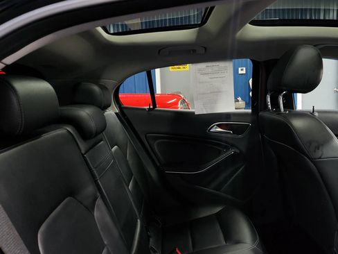 Used 2015 Mercedes-Benz GLA 250 GLA 250 4MATIC Sport Utility 4 image 16