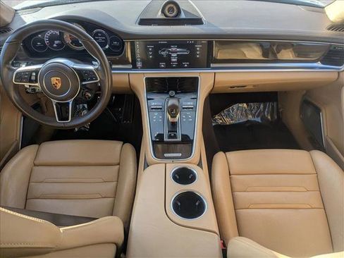 Used 2018 Porsche Panamera Turbo image 17