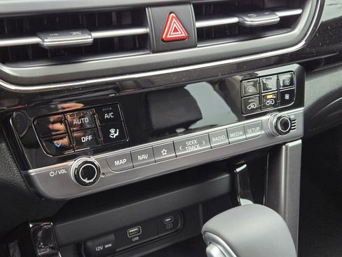 New 2026 Kia Seltos S AWD/4WD image 14