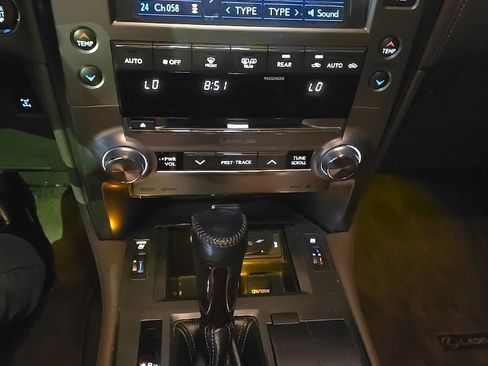 Used 2015 Lexus GX 460 w/ Premium Package AWD/4WD image 14
