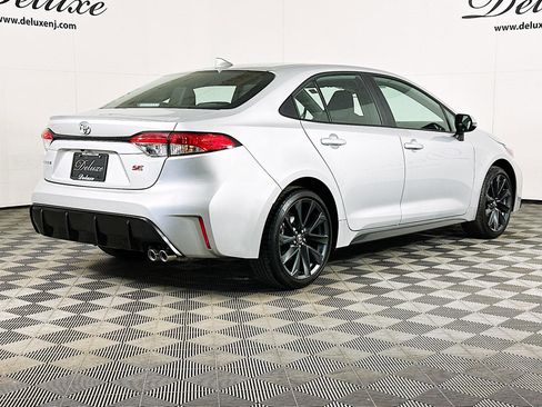 Used 2026 Toyota Corolla SE image 6