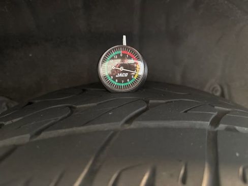 Used 2022 Toyota Highlander L image 12