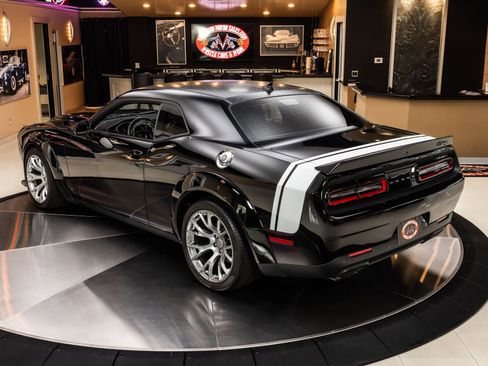 Used 2023 Dodge Challenger SRT Hellcat Redeye RWD image 17