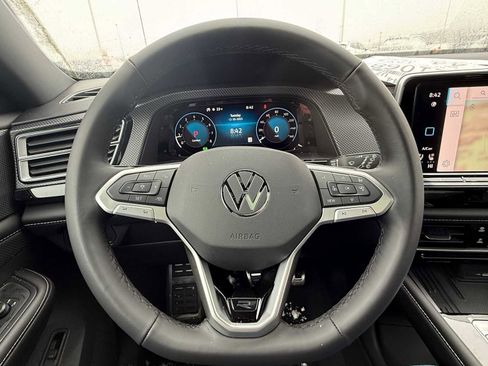 New 2026 Volkswagen Atlas Cross Sport SEL R-Line image 9