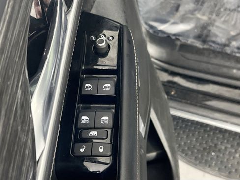 Used 2022 Jeep Wagoneer Series II image 18