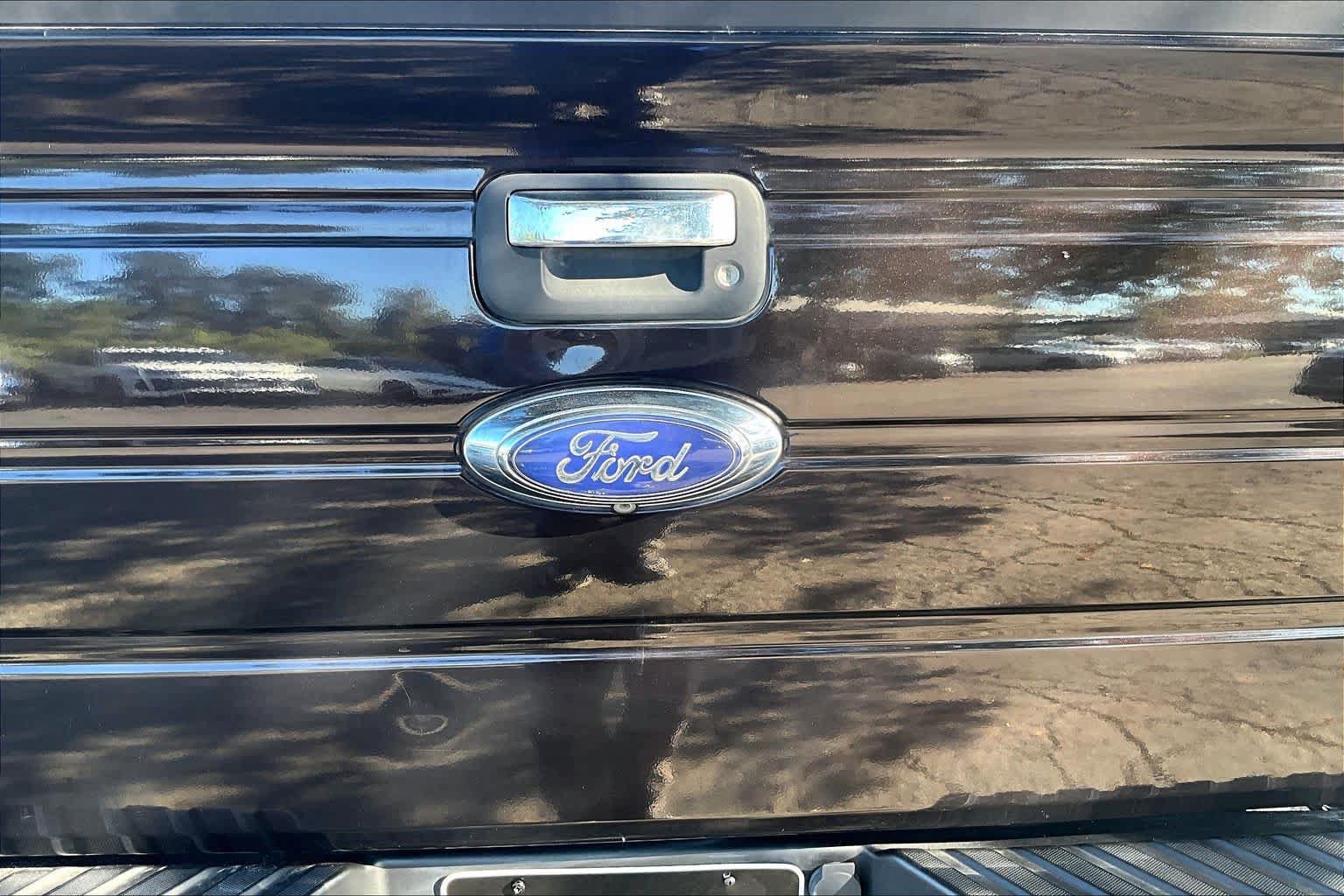 Used 2014 Ford F150 XLT w/ Equipment Group 302A Luxury AWD/4WD image 32
