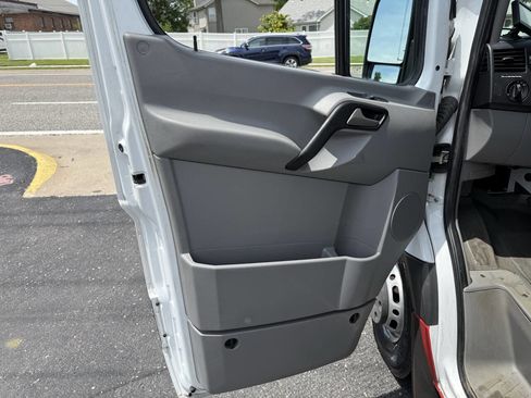 Used 2012 Mercedes-Benz Sprinter 3500 image 16
