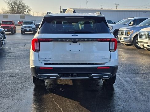 Used 2025 Ford Explorer Active w/ Active Comfort Package image 67