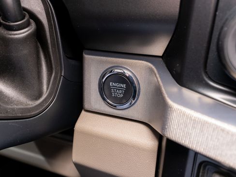 Used 2025 Ford F450 Platinum w/ Platinum Plus Package image 41