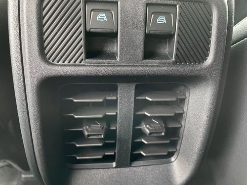 New 2025 Ford Bronco Outer Banks w/ Sasquatch Package image 20