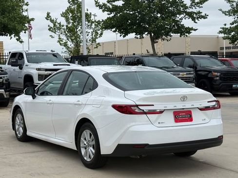 Used 2025 Toyota Camry LE FWD image 4