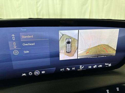 Certified 2025 Buick Enclave Preferred image 19