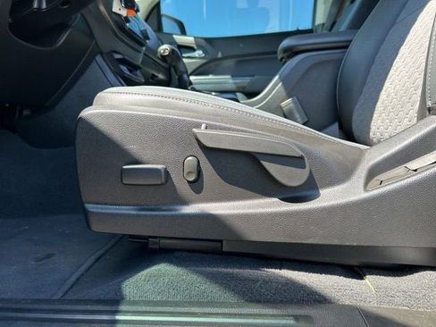 Used 2020 Chevrolet Colorado Z71 AWD/4WD image 17