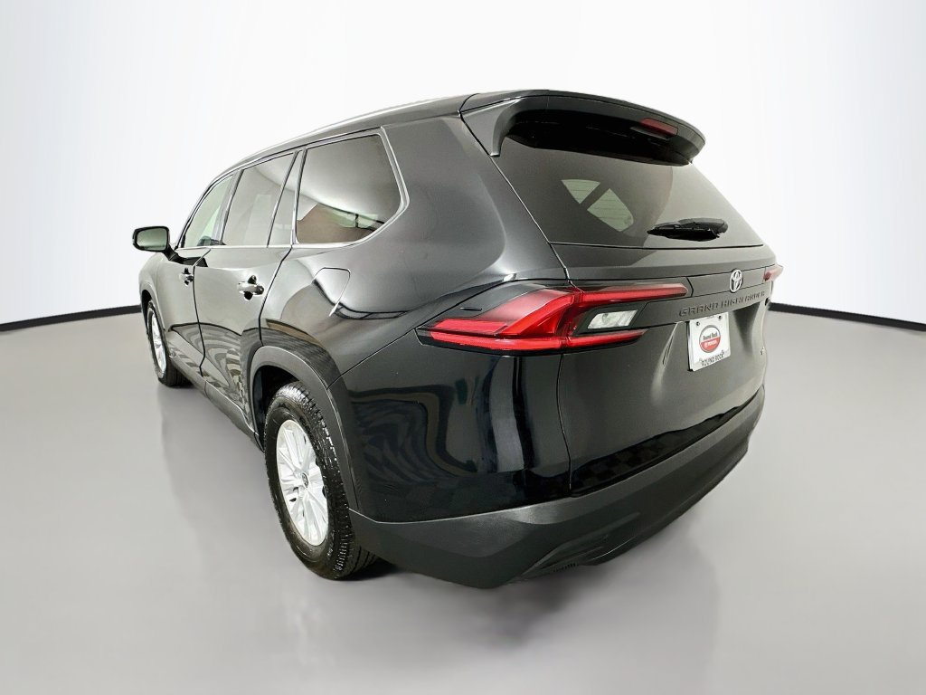 Used 2025 Toyota Grand Highlander FWD image 7