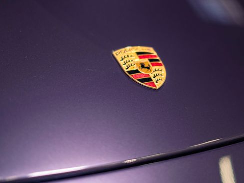 Used 2005 Porsche Carrera GT RWD image 4