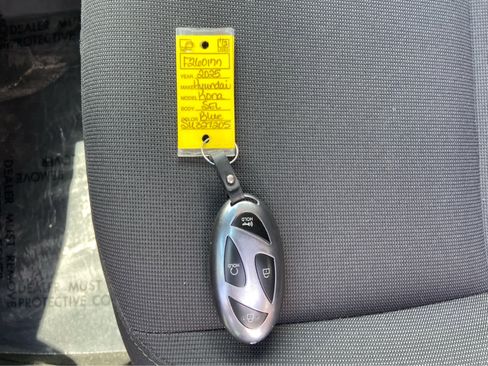 Used 2025 Hyundai Kona SEL AWD/4WD image 34