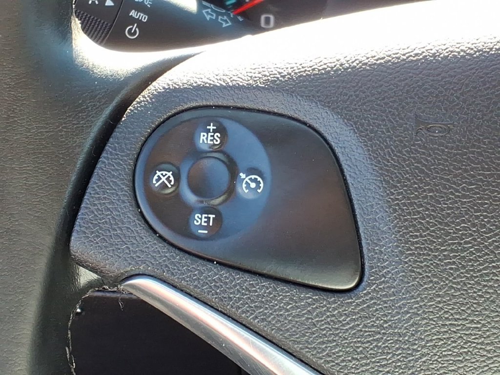Used 2015 Chevrolet Impala LT w/ Convenience Package FWD image 13
