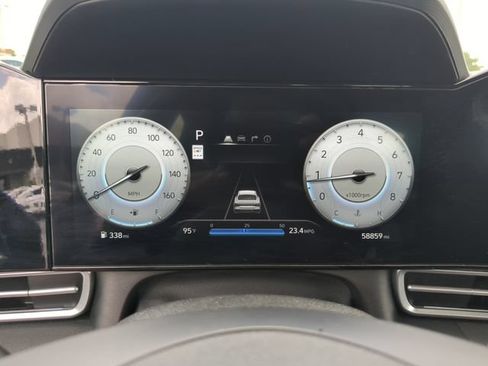 Used 2024 Hyundai Elantra SEL FWD image 32