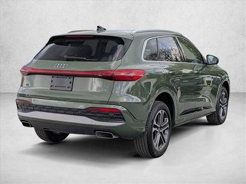 Certified 2025 Audi Q5 Premium w/ Convenience Package AWD/4WD image 5