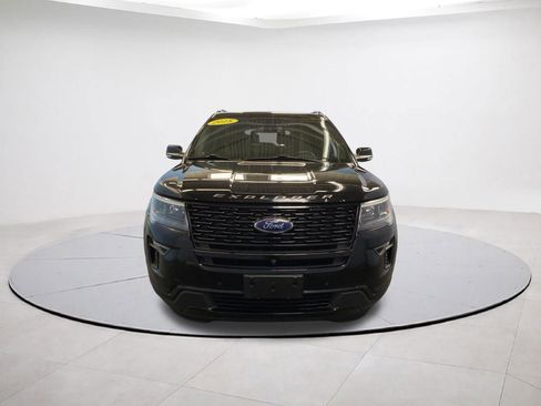 Used 2018 Ford Explorer Sport w/ Equipment Group 401A AWD/4WD image 2