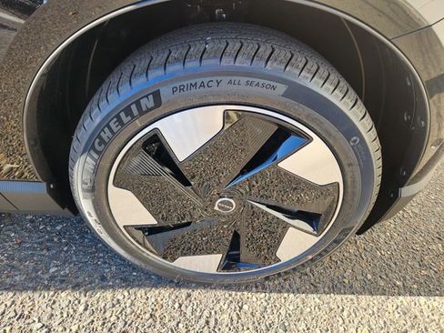 New 2026 Volvo EX30 Ultra w/ Protection Package Premier image 18