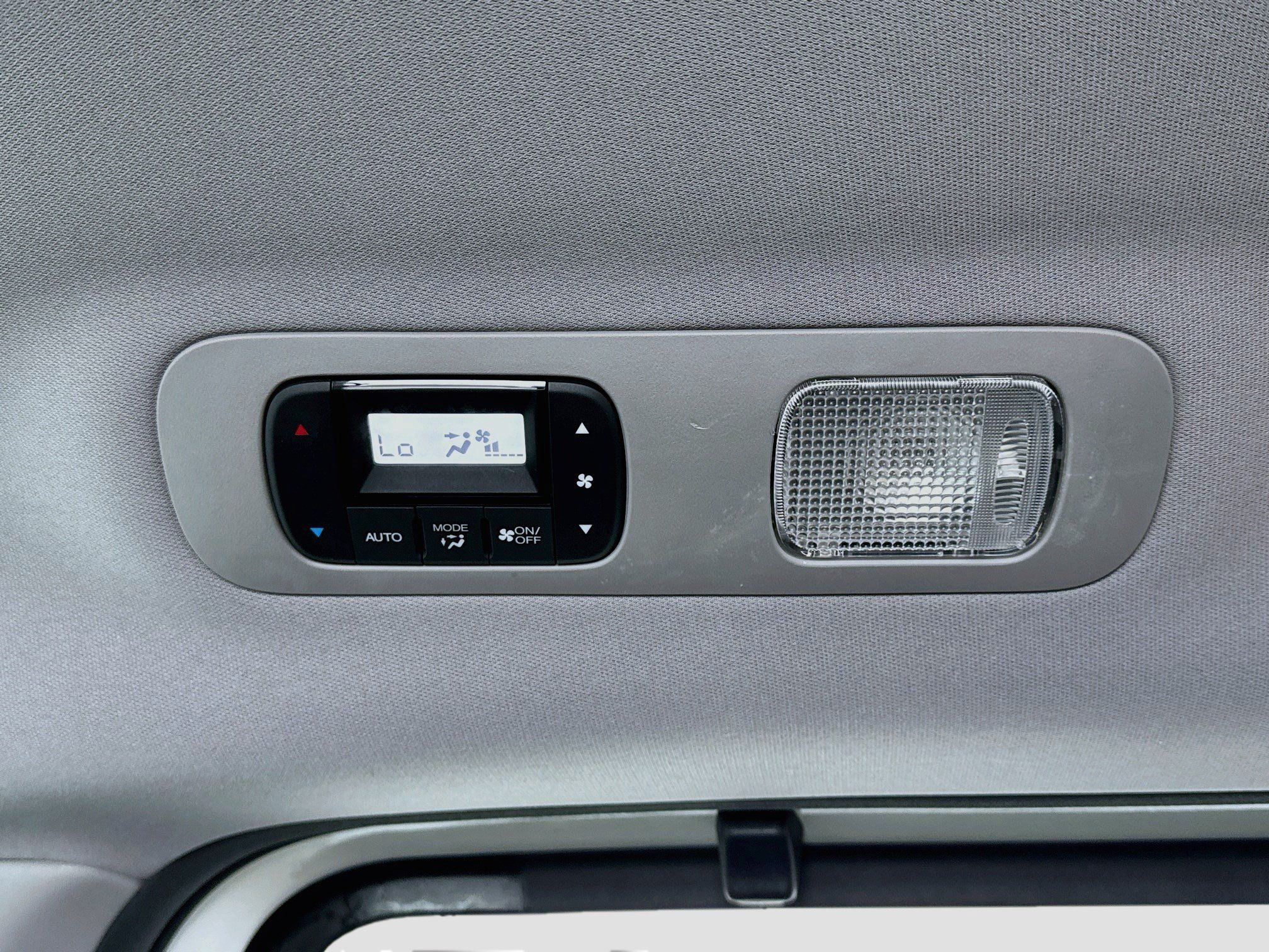 Used 2019 Honda Odyssey Elite image 18