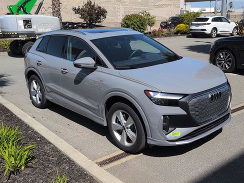 Used 2023 Audi Q4 e-tron Premium w/ Convenience Package AWD/4WD image 4