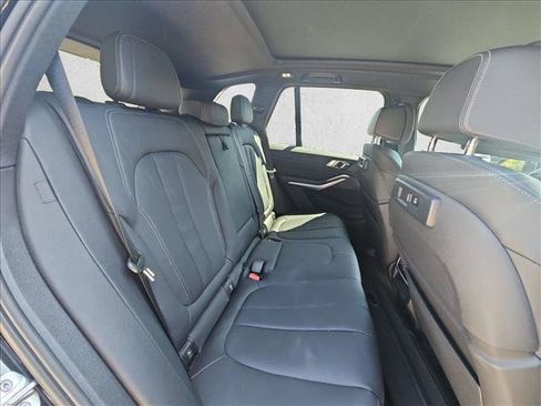 Used 2022 BMW X5 sDrive40i w/ M Sport Package RWD image 18