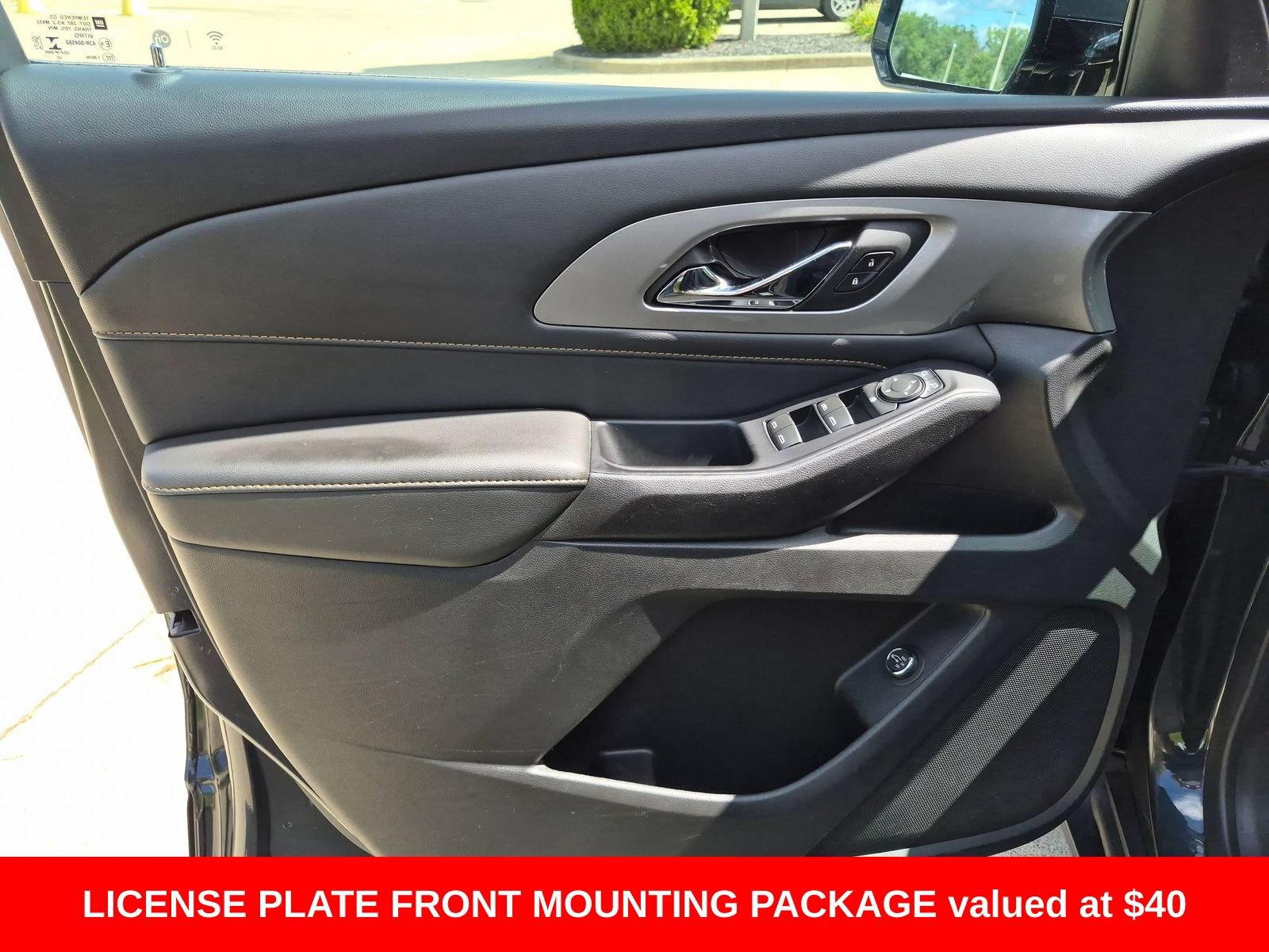 Used 2020 Chevrolet Traverse LT FWD image 27