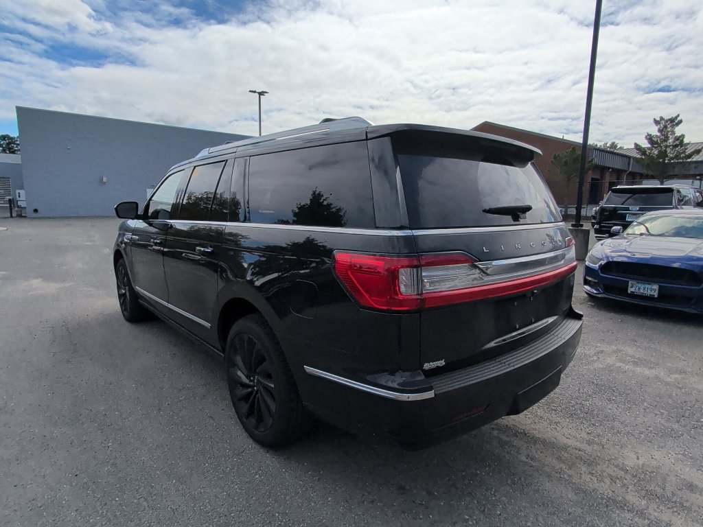 Used 2020 Lincoln Navigator L Reserve w/ Equipment Group 208A Reserve AWD/4WD image 5