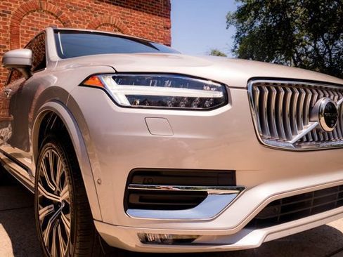 Used 2024 Volvo XC90 B6 Plus w/ Protection Package Premier AWD/4WD image 14