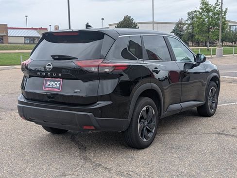 Used 2025 Nissan Rogue SV AWD/4WD image 5