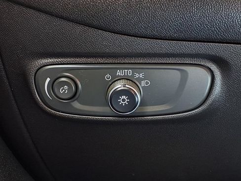 Used 2022 Chevrolet Equinox LT AWD/4WD image 15