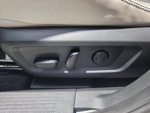 Used 2023 Nissan Rogue SL AWD/4WD image 18