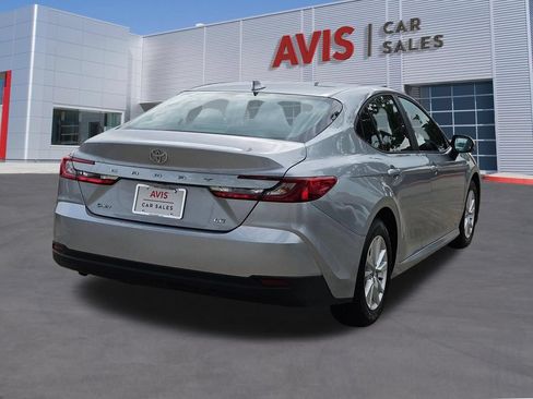 Used 2025 Toyota Camry LE FWD image 6