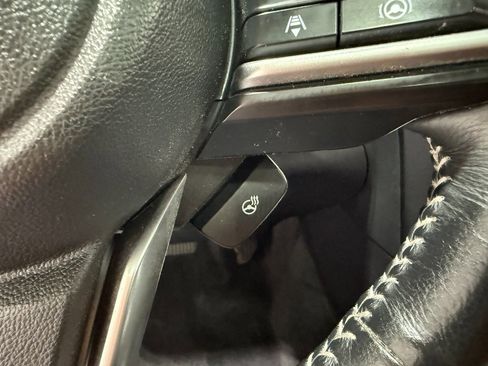 Used 2022 Subaru Ascent Touring w/ Popular Package #2A image 24