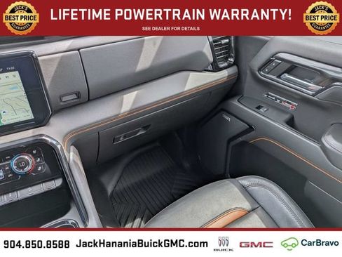 Used 2024 GMC Sierra 1500 AT4 w/ Technology Package AWD/4WD image 16
