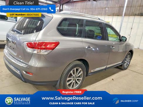 Used 2014 Nissan Pathfinder SL w/ SL Tech Package FWD image 4