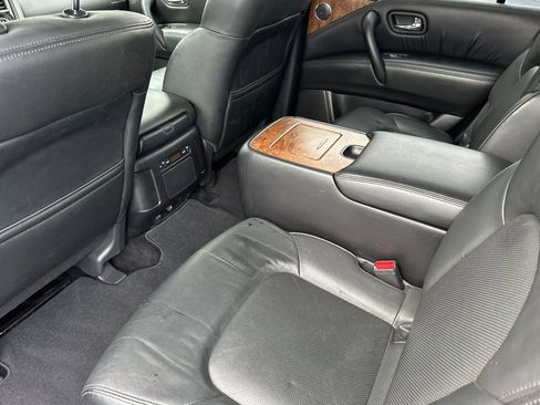 Used 2022 Nissan Armada SL w/ Captain's Chairs Package image 13