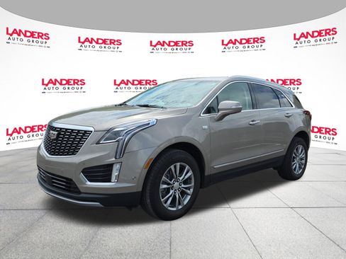 Used 2022 Cadillac XT5 Premium Luxury w/ Technology Package FWD image 7