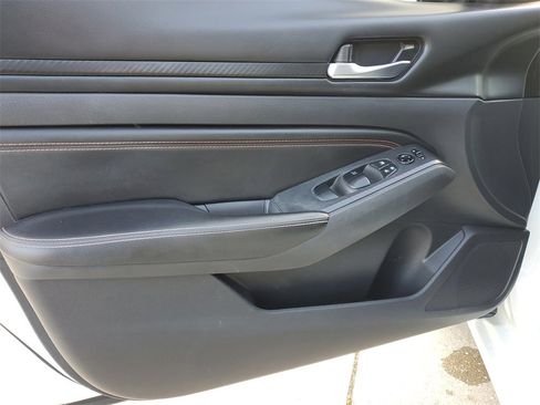 Used 2022 Nissan Altima 2.5 SR image 23