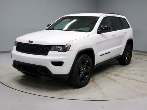Used 2018 Jeep Grand Cherokee Laredo image 8